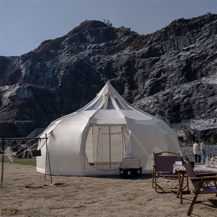 Welke voordelen biedt YMOUTDOOR Outdoor Canvas Bell Tent voor Glamping Business?